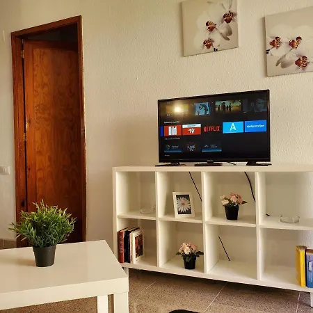 - Las Camelias-013 Apartment *